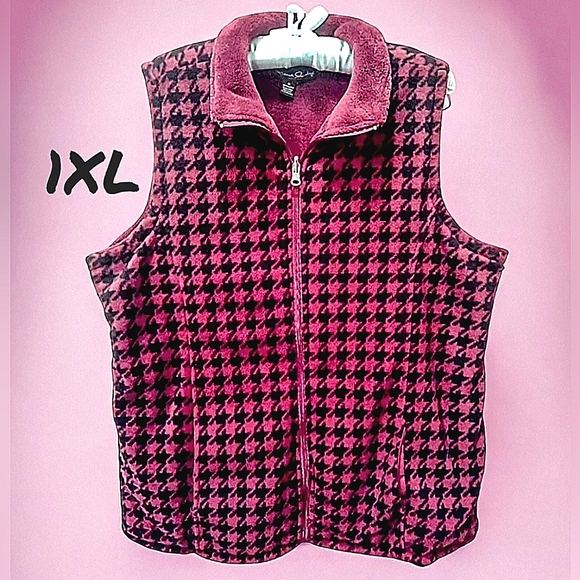 Reversible 1XL Thick Fleece Burgundy & Black Vest w Outside Pockets - Picture 1 of 7